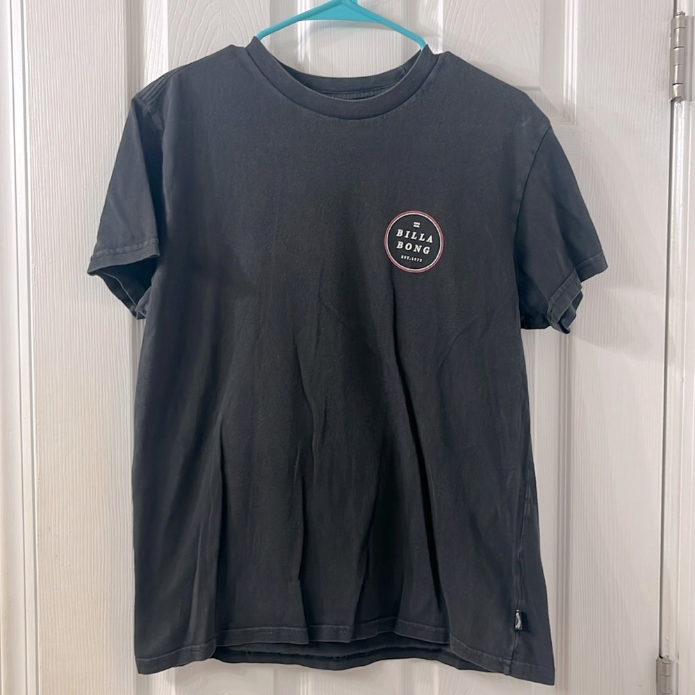 Men’s Size Small Billabong Tshirt